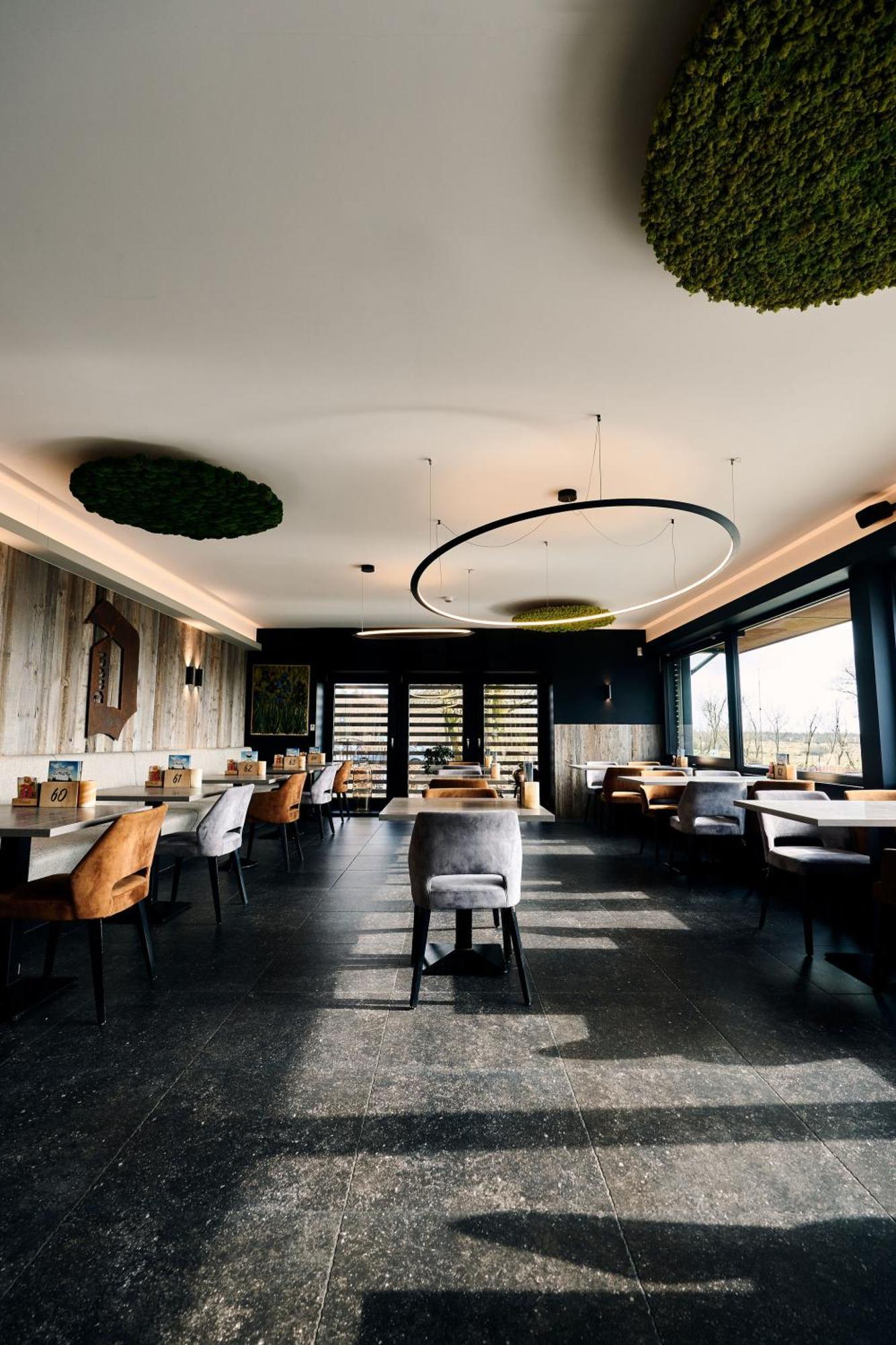Le Mont Rigi Hotel Вем Екстериор снимка